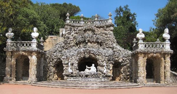 Cascata dos Poetas, em Oeiras Cascata dos Poetas, em Oeiras