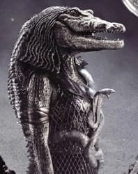 Outra versão da deusa Ammit, esta em Cavaleiro da Lua