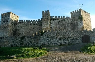 A lenda do Beato João de Montemor, e o castelo da cidade