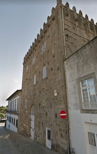 A Torre de Pedro Sem, motivo de uma das muitas lendas de Portugal